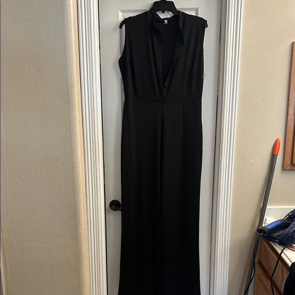 Elegant Black Sleeveless Jumpsuit